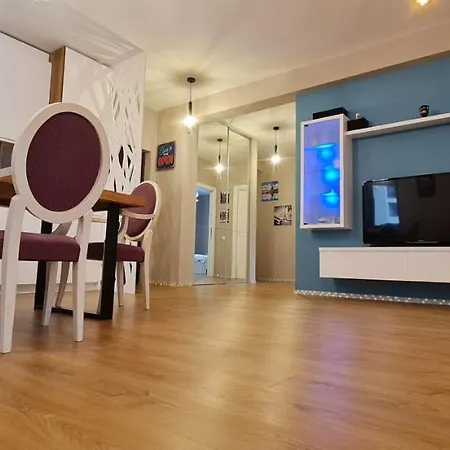 Tonitza Apartment *