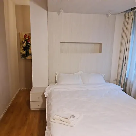 Tonitza Apartment